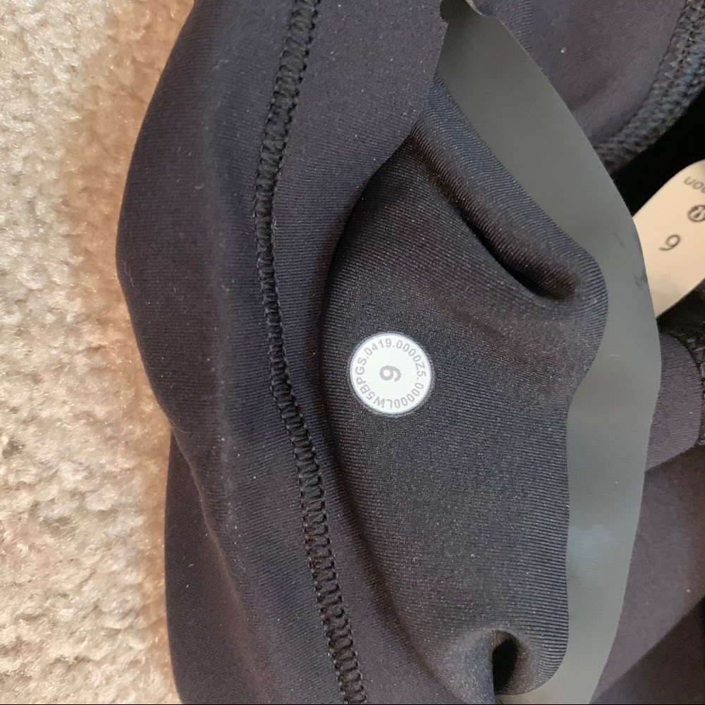Lululemon In Movement Tight 25" *Everlux Black 6 - Picture 7 of 13